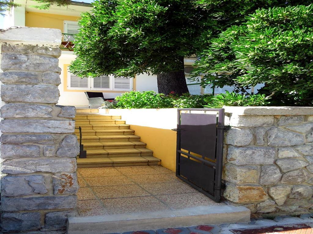 Apartments Tomasic Baška Extérieur photo