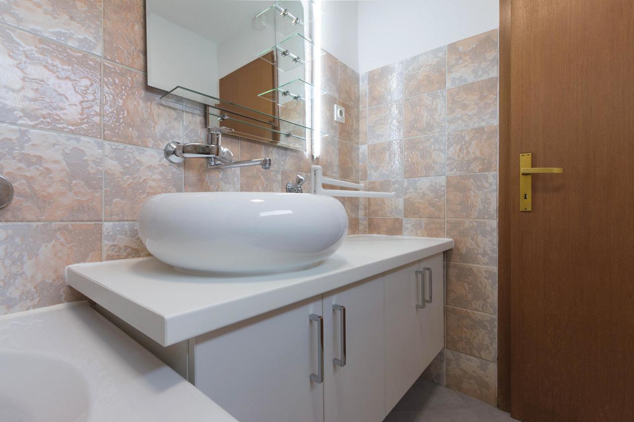 Apartments Tomasic Baška Extérieur photo